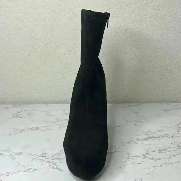 MADDEN GIRL Black Orchid  Suede Booties Size 10 M - Picture 4 of 11